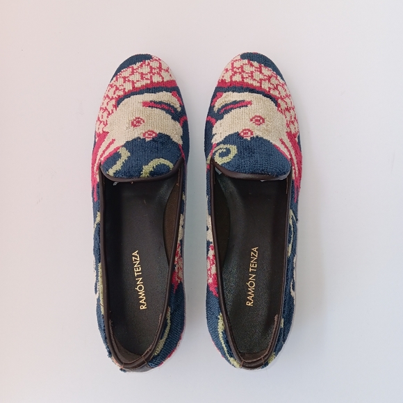 Ramon Tenza Navy, Red and Cream Dragon Loafer Women's Size 8.5 N - Picture 3 of 8